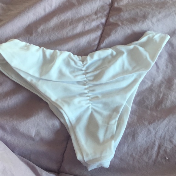 Cove bikini - Picture 5 of 5